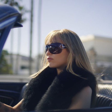 Miley Cyrus revive la nostalgia con Younger You su canción inspirada en Hannah Montana