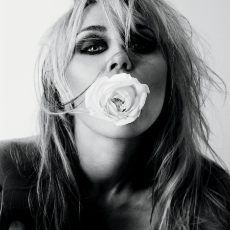 Miley Cyrus anunció su nuevo álbum y confirmó su regreso a los escenarios